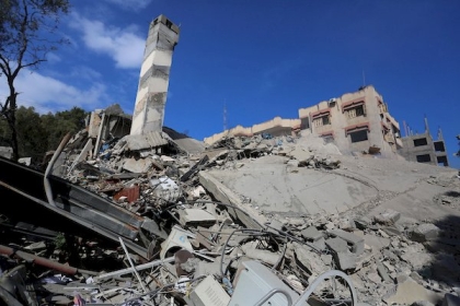 صحيفة عبرية تكشف عن تفاصيل عرض جديد يقدمه الوفد الإسرائيلي لاعادة اعمار غزة