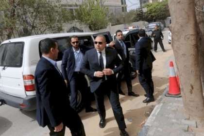 صحيفة : الفصائل تستعد لجولة طويلة من الوساطة بينها وبين الاحتلال سيقودها وفد مصري