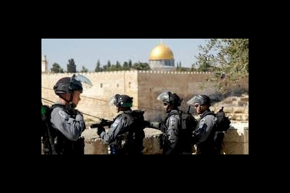 الاحتلال يستدعي أحد حراس المسجد الأقصى للتحقيق