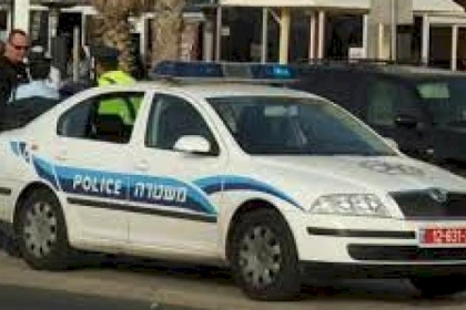 شرطة الاحتلال تدهس طفلًا لرفعه علم فلسطين بالقدس