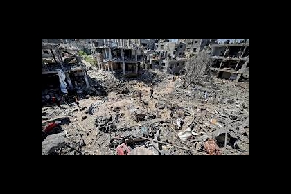 وكيل وزارة الأشغال يلتقي مسؤولة أممية ويناقش الأوضاع الإنسانية وإعمار غزة