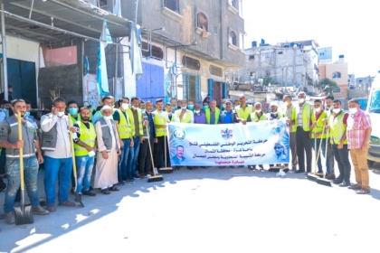 مجلس العمال وحركة الشبيبة الفتحاوية في محافظة الشمال  ينفذان مبادرة تطوعية بعنوان  حنجملها