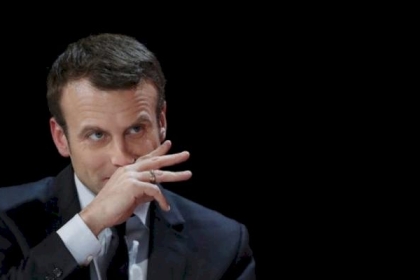 شاهد: رجل يصفع الرئيس الفرنسي ماكرون على وجهه