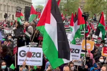 مظاهرات في لندن للتضامن مع الشعب الفلسطيني تزامناً مع انطلاق قمة "الدول السبع"