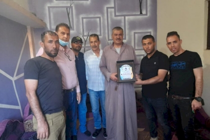 بالصور: اللجنة الاجتماعية بمحافظة رفح تكرم ذوي الشهداء في الذكرى الـ 14 لاستشهادهم