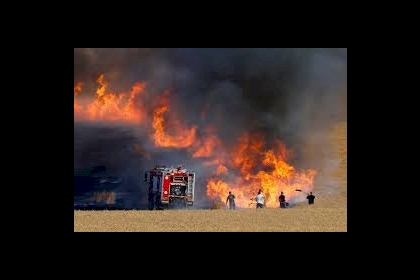 اندلاع 4 حرائق في غلاف غزة نتيجة بالونات حارقة