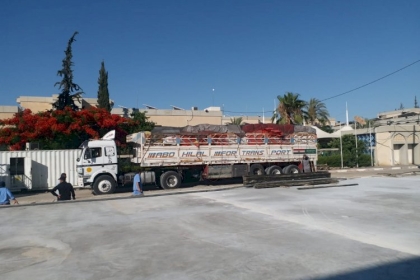 بالفيديو والصور: بجهود النائب دحلان وبتمويل من دولة الامارات... البدء بتجهيز المستشفى الميداني الاماراتي المخصص لعلاج مصابي كورونا