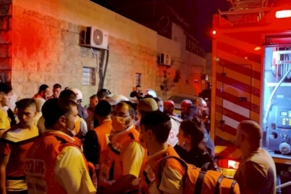 مصرع مواطن وزوجته وإصابة 5 آخرين في حريق منزل بالقدس