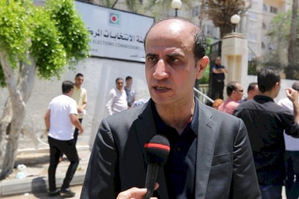 عوض: منذ تأجيل الانتخابات مسلسل بغيض ينفذ بحق معارضي رأي الرئيس عباس