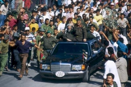 في ذكرى ميلاد الشهيد الراحل ياسر عرفات " تشتت الفلسطينيون وضاعت بوصلتهم وتكالبت عليهم المؤامرات"