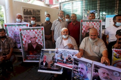 جمعيتان حقوقيتان إسرائيليتان: عدم إحاطة عائلات الأسرى بشأن حالتهم الطبية خرق للحقوق الإنسانية