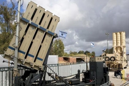 إسرائيل وأمريكا توقعان اتفاقية للتعاون في مجال الدفاع الجوي