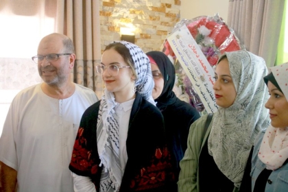 باسم النائب محمد دحلان... بالصور: تيار الإصلاح الديمقراطي في قطاع غزة ينفذ حملة زيارات لأوائل الثانوية العامة لتهنئتهم بالنجاح