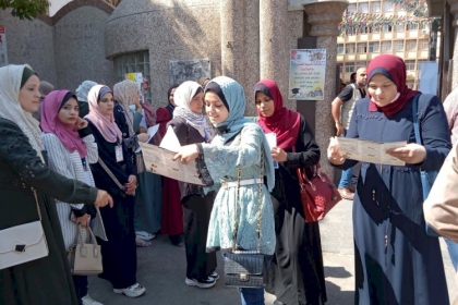 ماجدات الشبيبة الفتحاوية في جامعة الأزهر يستقبلن الطلبة الناجحين في إمتحانات الثانوية العامة