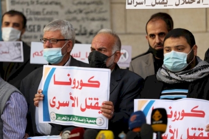 نادي الأسير: أكثر من نصف أسرى “عوفر” مصابون بكورونا