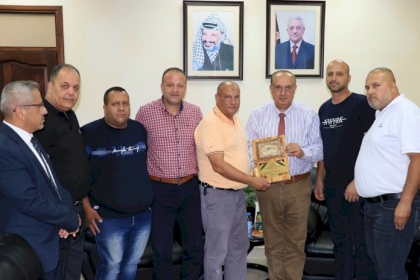 أبو مويس يؤكد الحق المقدس في تأمين التعليم العالي للأسرى