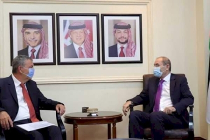 الصفدي يبحث مع لازاريني سبل دعم "الأونروا"