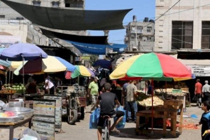 بلدية النصيرات تُصدر تنويهاً للباعة والتجار بشأن تلقي لقاح "كورونا"