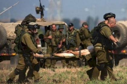 تدهور حالة الجندي "الإسرائيلي" الذي أصيب على حدود غزة