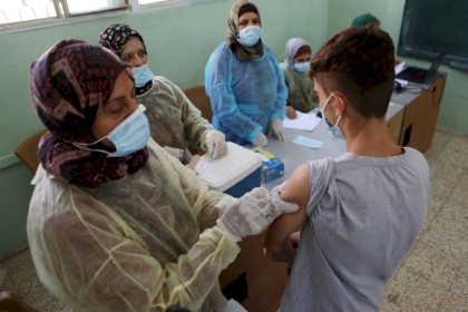 الصحة بغزة تصدر تعميماً مهماً للمواطنين بشأن لقاح كورونا
