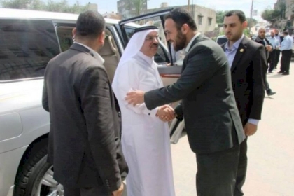 السفير العمادي يغادر قطاع غزة عبر حاجز بيت حانون