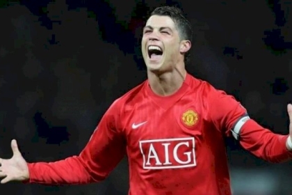 رونالدو يطلب هذا الأمر من ناديه مانشستر يونايتد