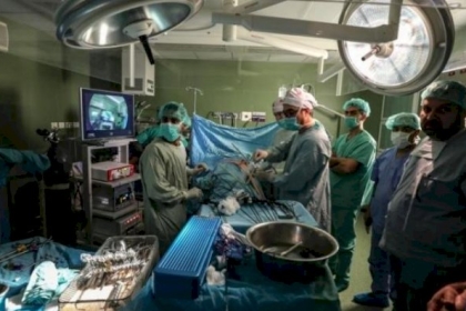 الصحة بغزة توقع اتفاقية مع الأونروا لإجراء العمليات الجراحية الطارئة لهؤلاء المرضى