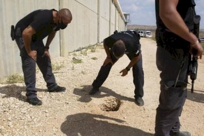 لجنة التحقيق في حادثة فرار الأسرى الستة من "جلبوع" تبدأ عملها