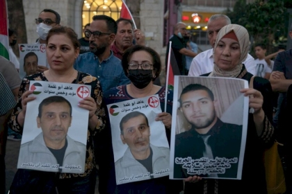 إصابة 50 فلسطينيا في مواجهات مع الاحتلال خلال مسيرات نصرة الأسرى
