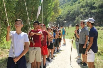 الوحدة الكشفية في الساحة اللبنانية تنفذ رحلة ترفيهية إلى ''نهر عيون السمك''