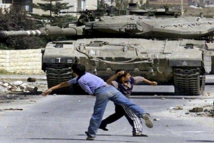 21 عاما على "انتفاضة الأقصى"