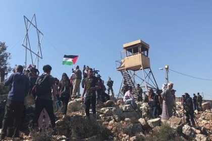 الاحتلال يمنع المشاركين في يوم تطوعي من الوصول إلى منطقة "الرأس" في سلفيت