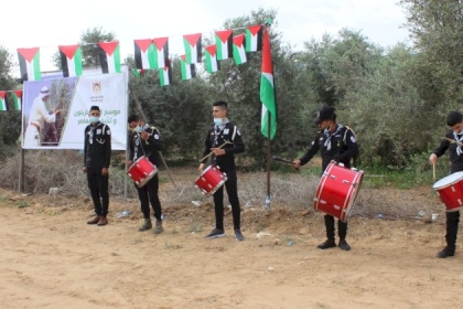 مجلس الشباب الفلسطيني يشارك وزارة الزراعة بافتتاح موسم قطف الزيتون وتشغيل المعاصر