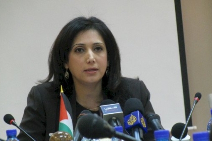 عوض: "السادس والعشرون من أكتوبر" هو يوم ليبقى ينعش ذاكرتنا بمسيرة ما قدمته المرأة