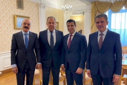 الكشف عن تفاصيل لقاء دحلان بوزير الخارجية الروسي