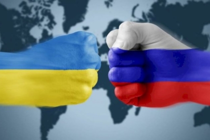 زيلينسكي: روسيا دمرت البنية التحتية قبل الانسحاب