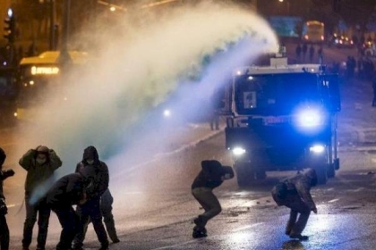 إصابات بالاختناق خلال اقتحام قوات الاحتلال محيط مدرسة عناتا الثانوية