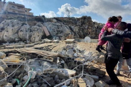 الاحتلال يجبر مقدسياً على هدم منزله ويشرّد أفراد عائلته