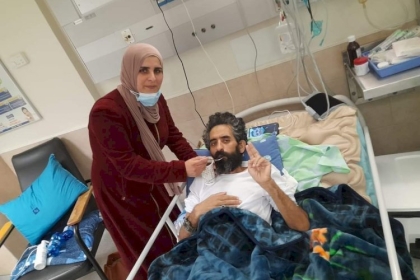 الاحتلال ينقل الأسير هشام أبو هواش من مستشفى أساف هاروفيه الى سجن الرملة