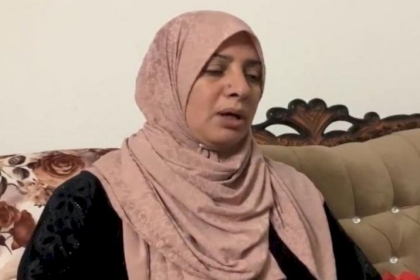 الاحتلال يُمدد اعتقال والدة الأسيرين "جرادات" 8 أيام