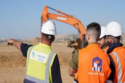 الجيش الإسرائيلي يبدأ أعمال بناء مجمع الاستخبارات العسكرية بالنقب