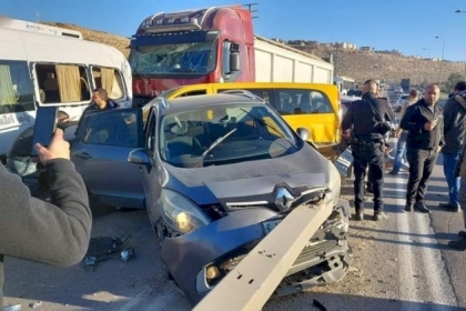 المرور بغزة: إصابتان في 12 حادث سير خلال الـ 24 ساعة الماضية