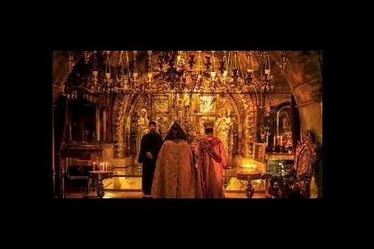 الكنيسة الأرمنية تحتفل بعيدي الميلاد والغطاس