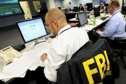 عمره 21 عاماً.. "إف بي أي" يعتقل مسرب الوثائق السرية