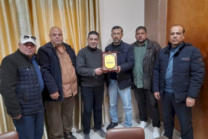 لجنة العلاقات العامة بحركة فتح تنظم زيارة لمكتب العمل بمحافظة خانيونس