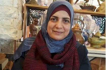 تمديد اعتقال الأسيرة منى قعدان للمرة الـ 15