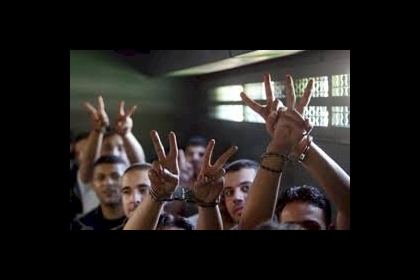 أبو نحل: نطالب كل مكونات الشعب الفلسطيني مساندة الأسرى في خطواتهم الاحتجاجية