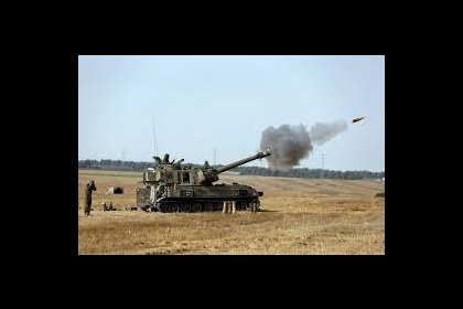 الاحتلال يستهدف الصيادين والمزارعين في شمال وجنوب قطاع غزة