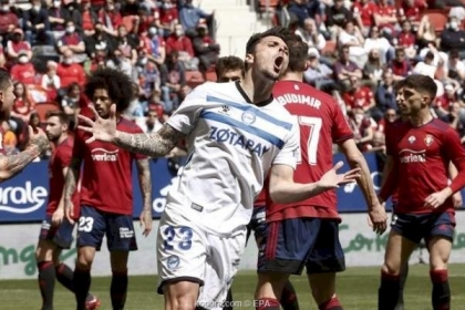 أوساسونا يزيد معاناة ألافيس بهدف متأخر