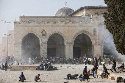 خارجية جمهورية القمر تدين اقتحام الاحتلال للأقصى والاعتداء على المصلين